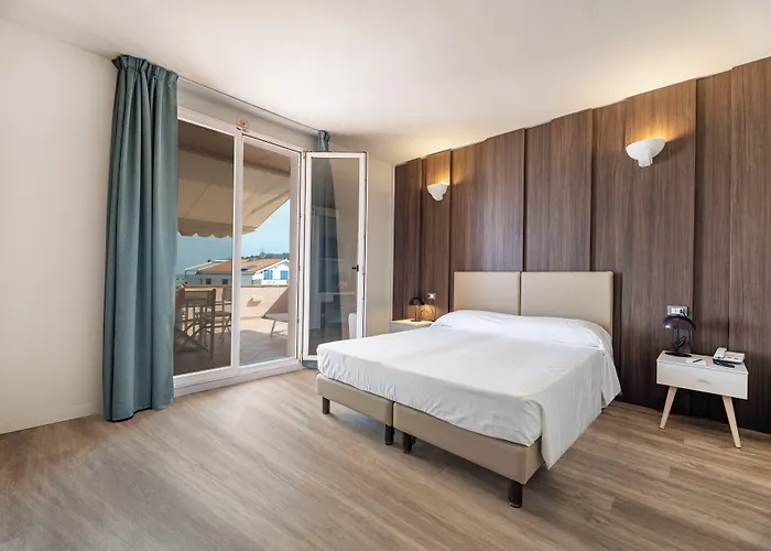 Hotel Riva Del Sole